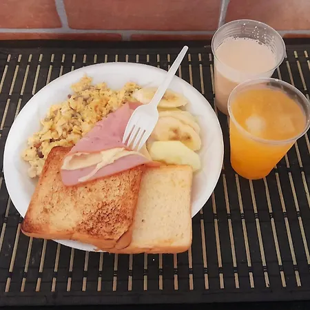En Cerca Al Mar Pensión 3*